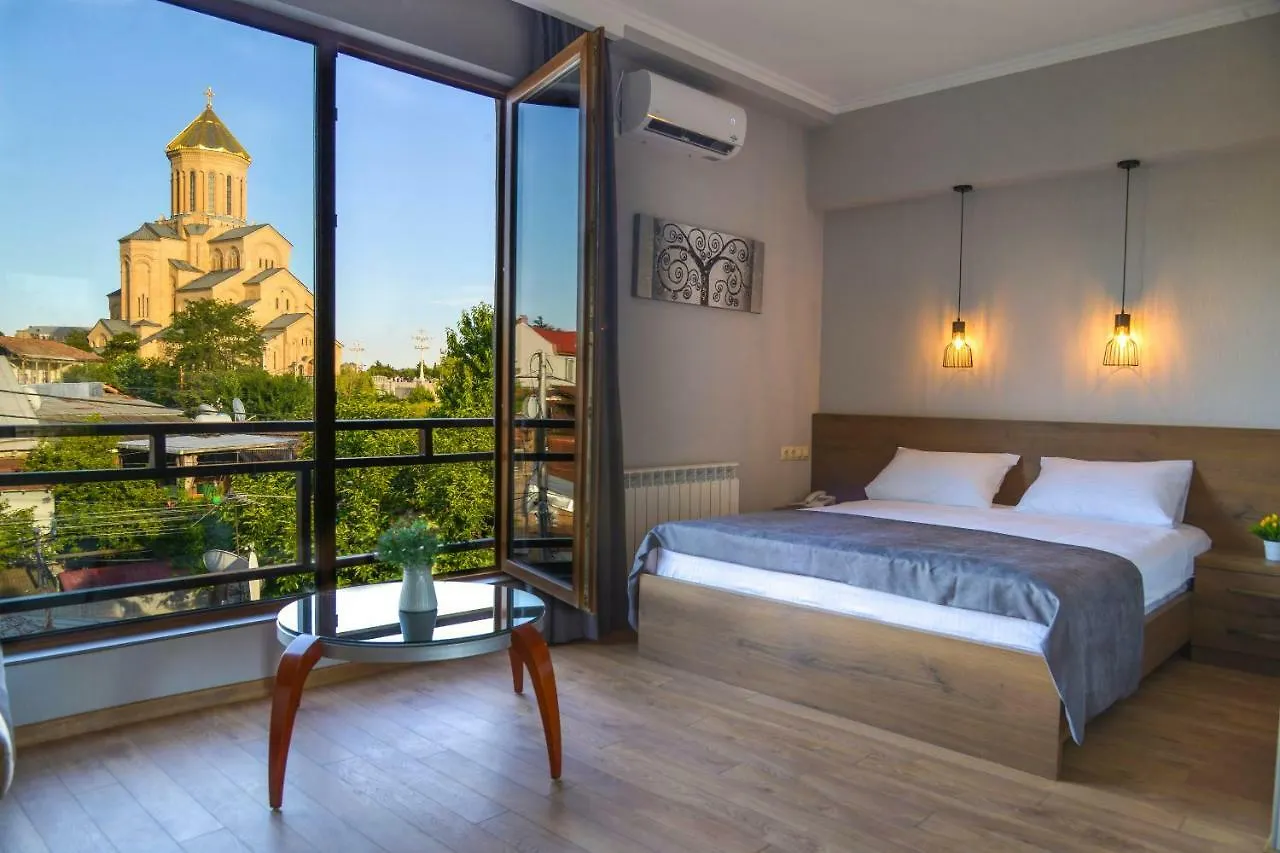 Hotel Livin Tbilisi 3*,